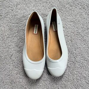 Hunter Round-Toe Flats